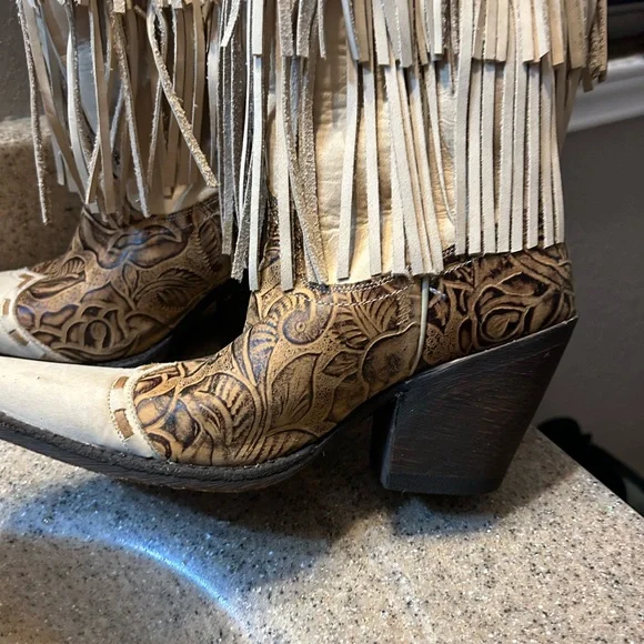 Fringe Western Cowboy Boots - Picture 6 of 9